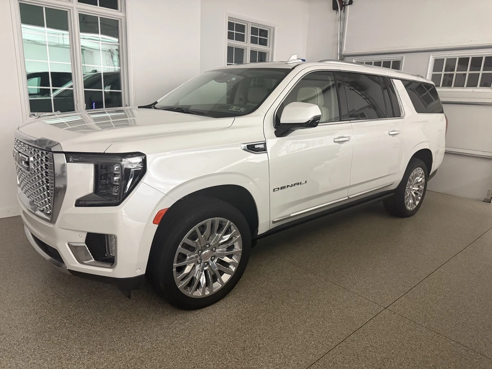 2024 GMC Yukon 5th Gen - Image 3 of 8