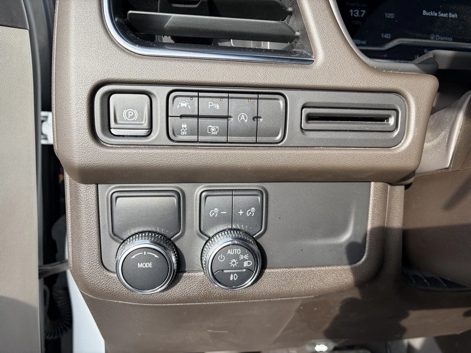 2024 GMC Yukon 5th Gen - Image 9 of 12