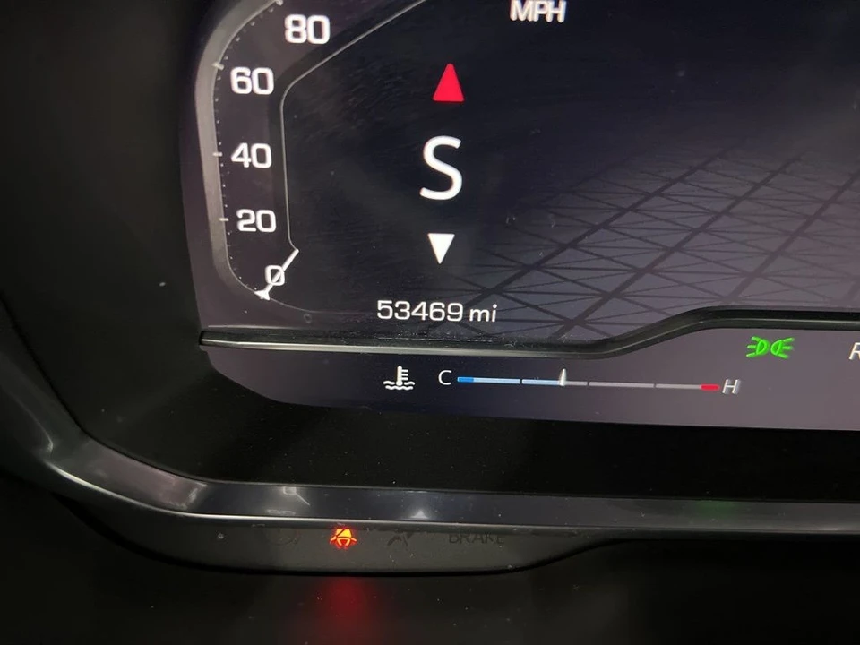 2024 GMC Yukon 5th Gen - Image 11 of 21