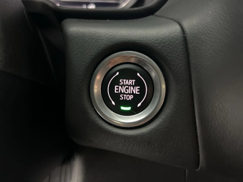 2024 GMC Yukon 5th Gen - Image 15 of 21