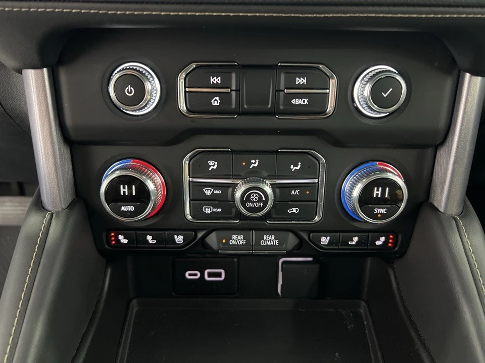 2024 GMC Yukon 5th Gen - Image 16 of 21