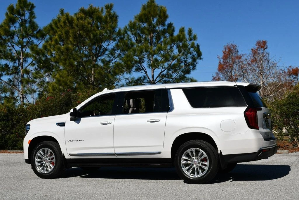 2024 GMC Yukon 5th Gen - Image 4 of 12