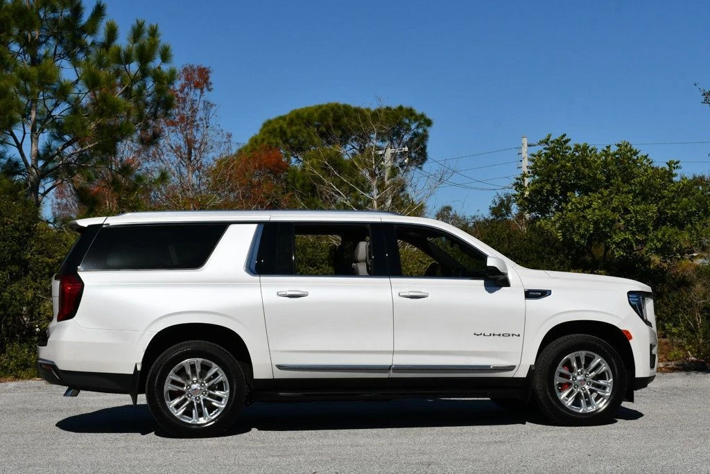 2024 GMC Yukon 5th Gen - Image 7 of 12