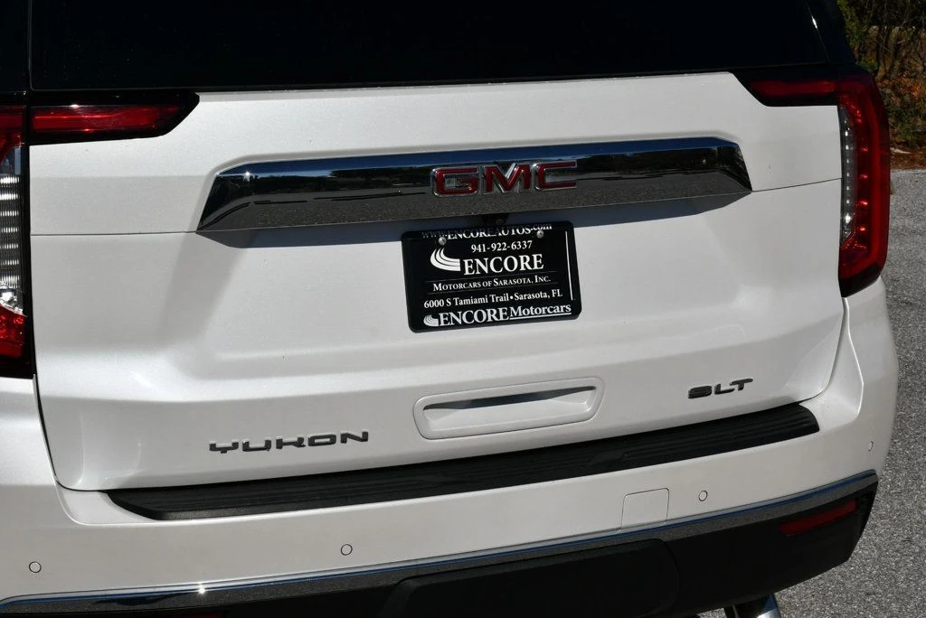2024 GMC Yukon 5th Gen - Image 10 of 12