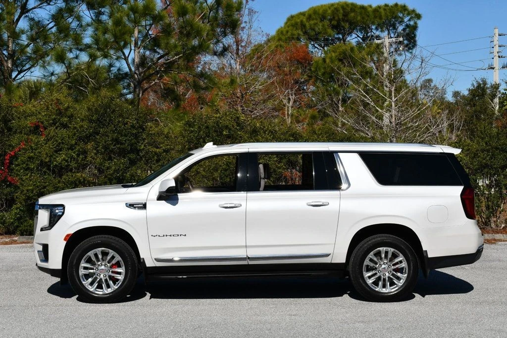 2024 GMC Yukon 5th Gen - Image 3 of 12
