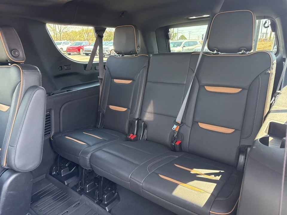 2024 GMC Yukon 5th Gen - Image 13 of 21