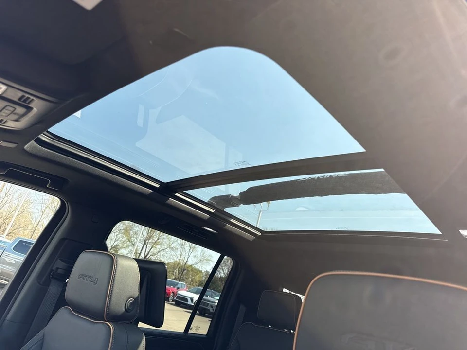 2024 GMC Yukon 5th Gen - Image 11 of 21