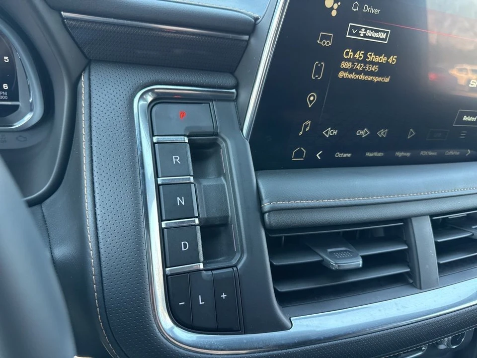 2024 GMC Yukon 5th Gen - Image 20 of 21