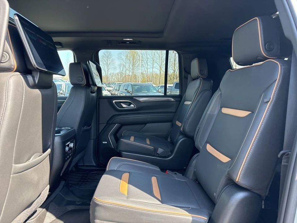 2024 GMC Yukon 5th Gen - Image 12 of 21