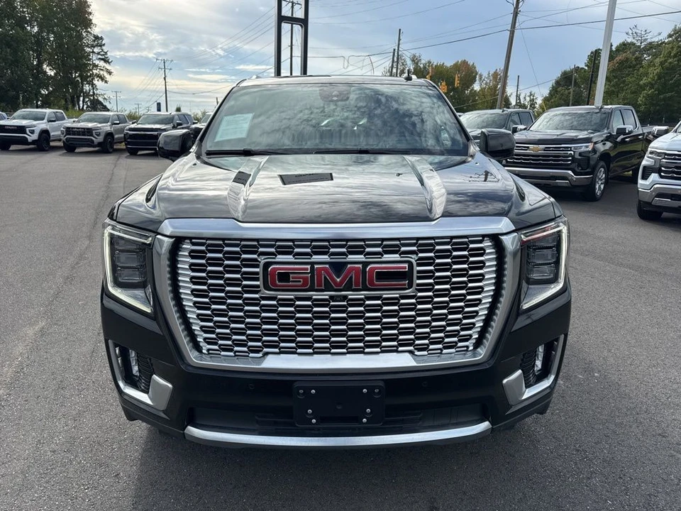 2024 GMC Yukon 5th Gen - Image 8 of 21