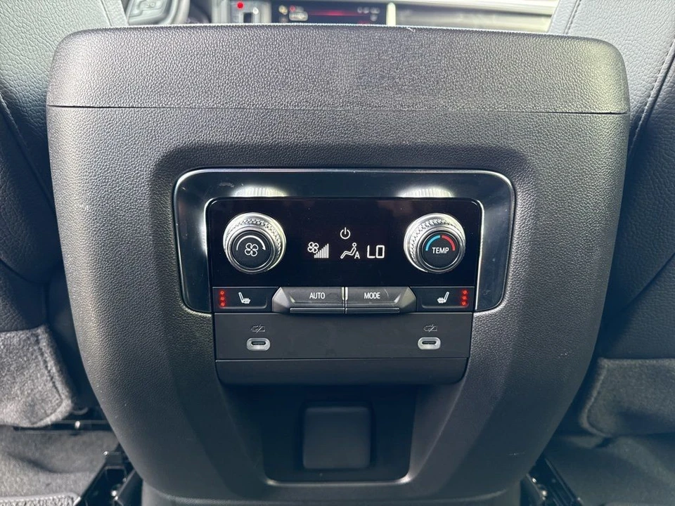2024 GMC Yukon 5th Gen - Image 13 of 21