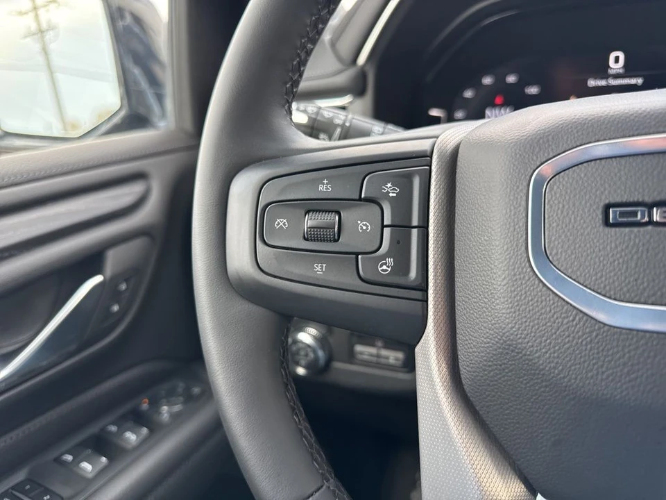 2024 GMC Yukon 5th Gen - Image 16 of 21