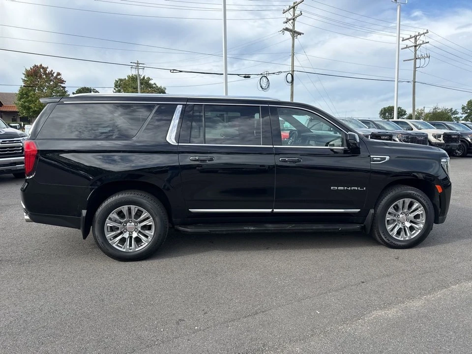 2024 GMC Yukon 5th Gen - Image 6 of 21