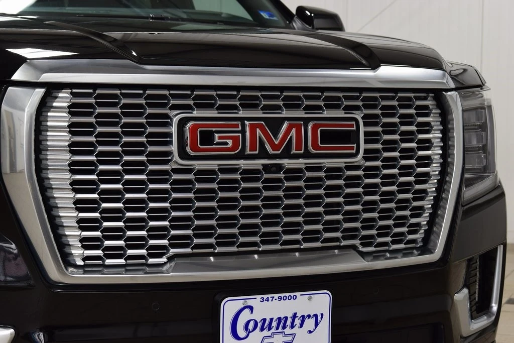 2024 GMC Yukon 5th Gen - Image 11 of 12