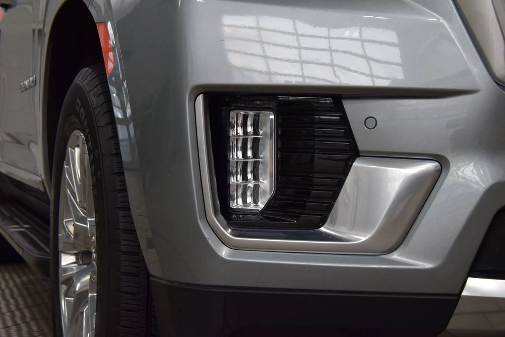 2024 GMC Yukon 5th Gen - Image 13 of 21