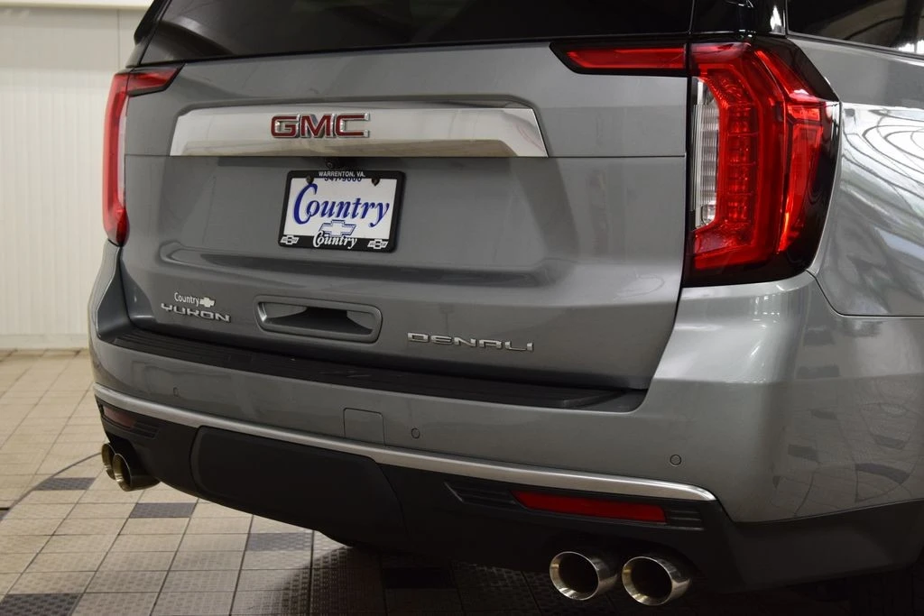 2024 GMC Yukon 5th Gen - Image 19 of 21