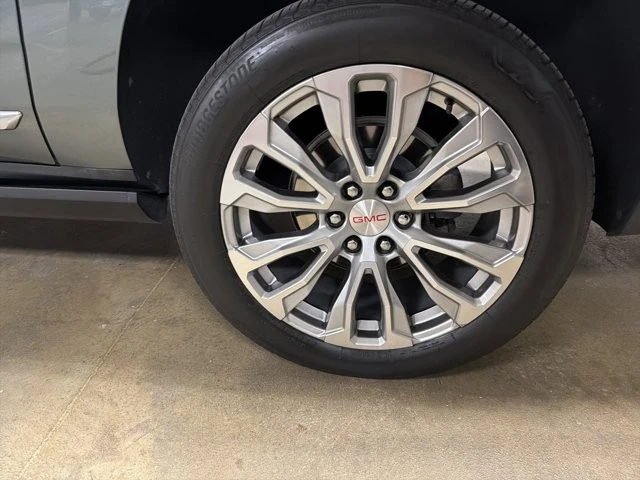 2024 GMC Yukon 5th Gen - Image 5 of 10