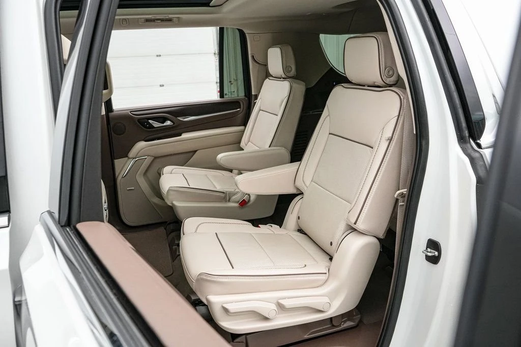 2024 GMC Yukon 5th Gen - Image 21 of 21