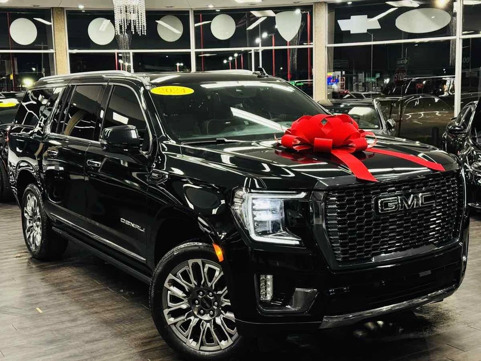 2024 GMC Yukon 5th Gen - Image 3 of 21