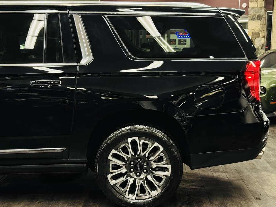 2024 GMC Yukon 5th Gen - Image 12 of 21