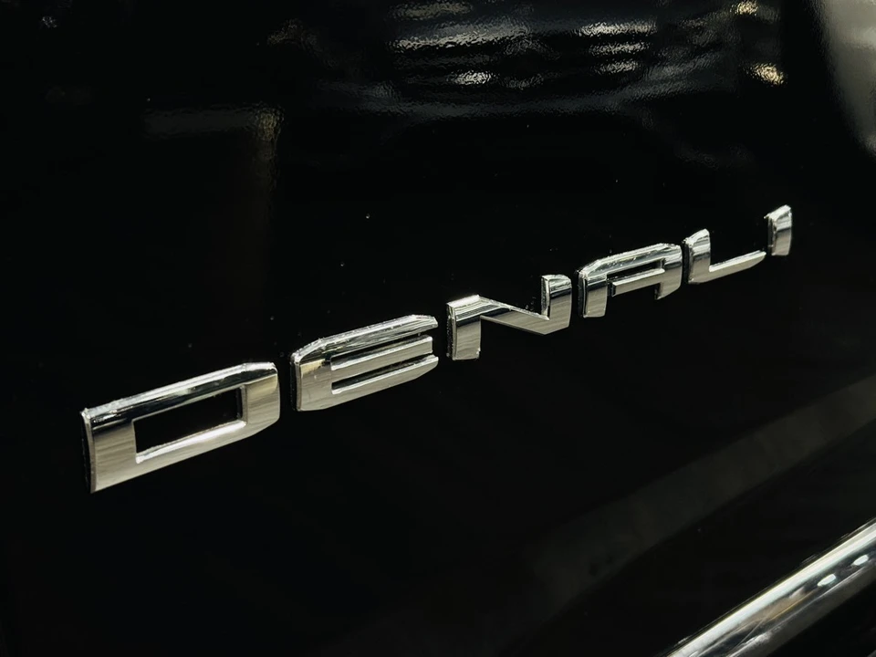 2024 GMC Yukon 5th Gen - Image 14 of 21