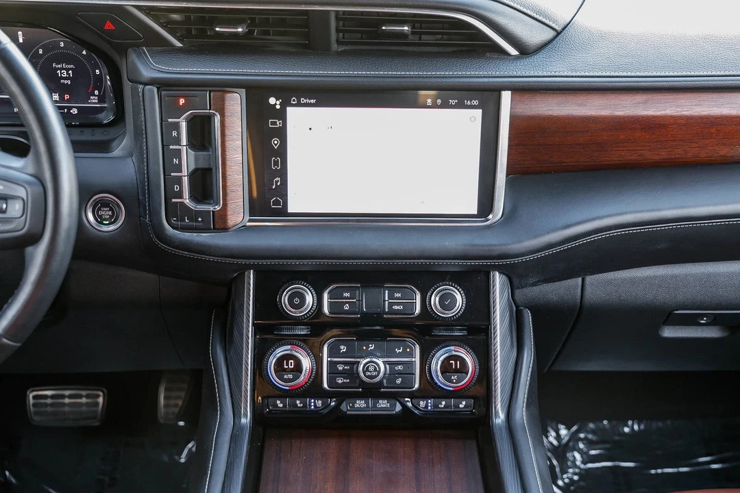 2024 GMC Yukon 5th Gen - Image 11 of 21