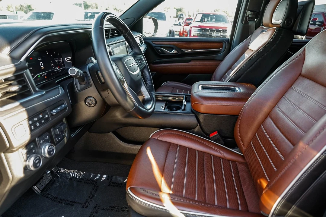 2024 GMC Yukon 5th Gen - Image 21 of 21