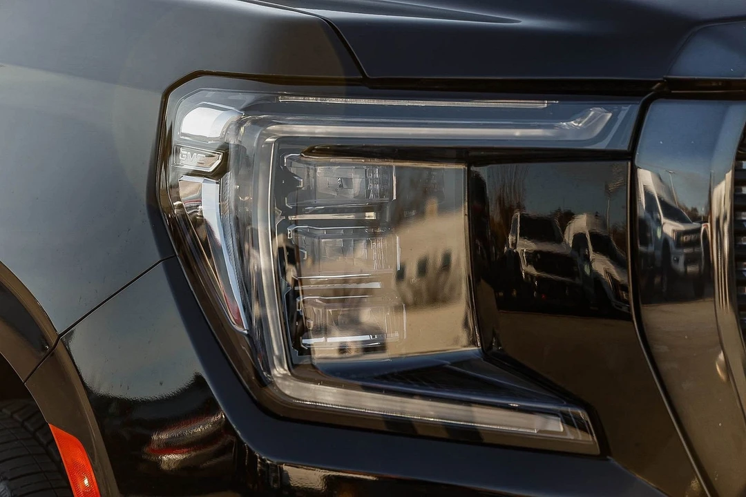 2024 GMC Yukon 5th Gen - Image 7 of 12