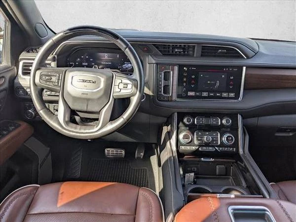 2024 GMC Yukon 5th Gen - Image 18 of 21