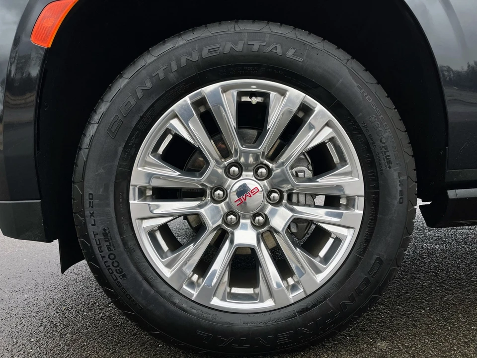 2024 GMC Yukon 5th Gen - Image 18 of 21