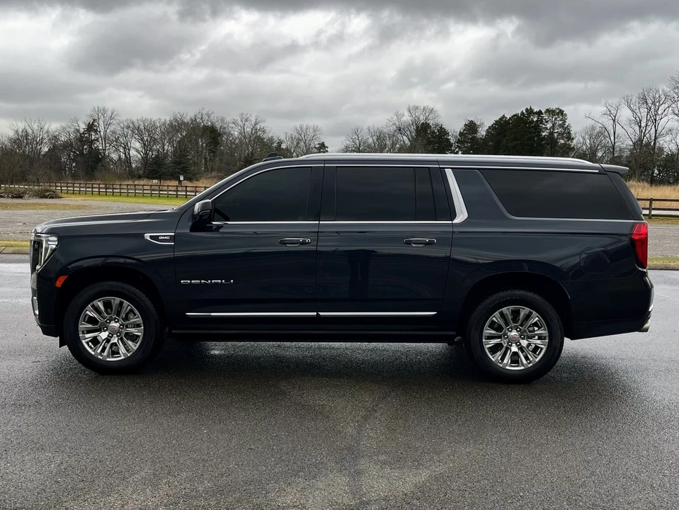 2024 GMC Yukon 5th Gen - Image 7 of 21