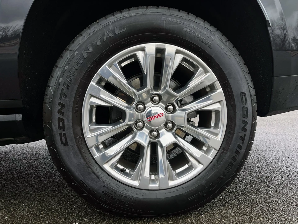 2024 GMC Yukon 5th Gen - Image 17 of 21