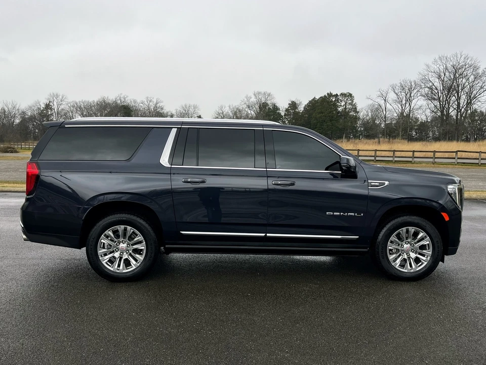 2024 GMC Yukon 5th Gen - Image 8 of 21