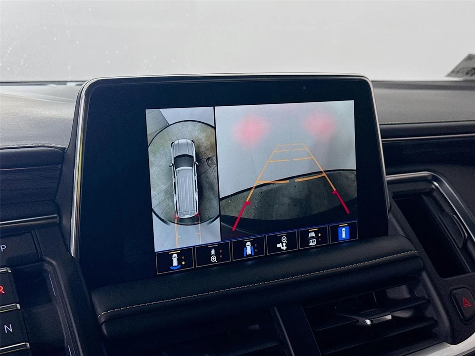 2024 GMC Yukon 5th Gen - Image 7 of 17