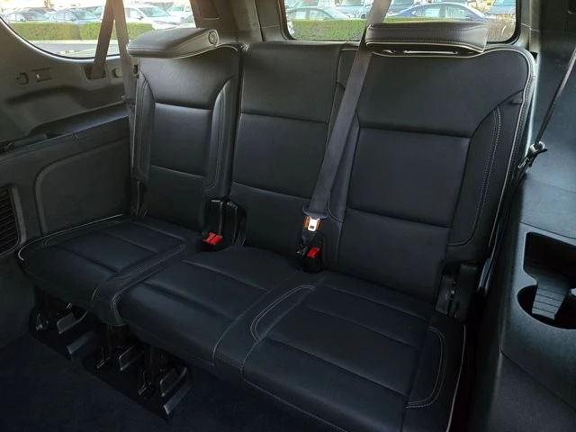2024 GMC Yukon 5th Gen - Image 13 of 21