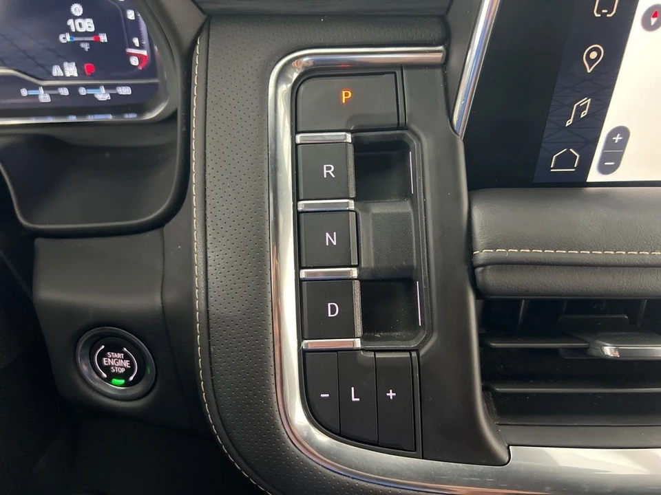 2024 GMC Yukon 5th Gen - Image 14 of 31