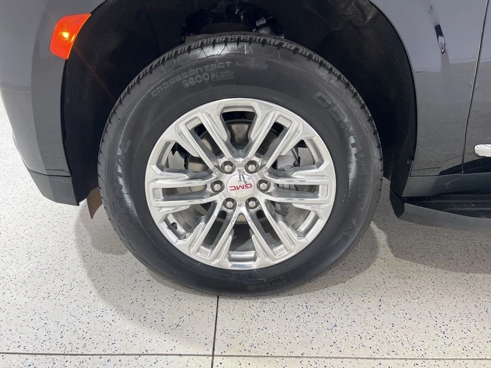 2024 GMC Yukon 5th Gen - Image 30 of 31