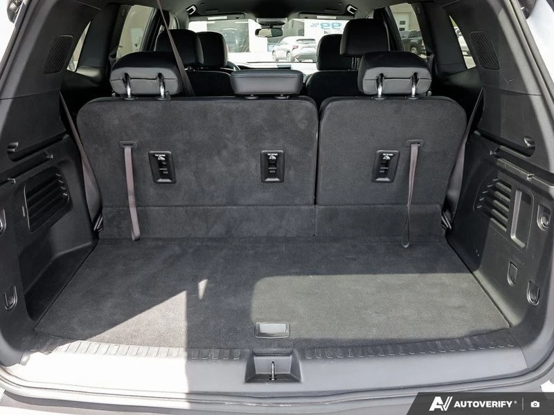 2024 GMC Acadia - Image 9 of 20