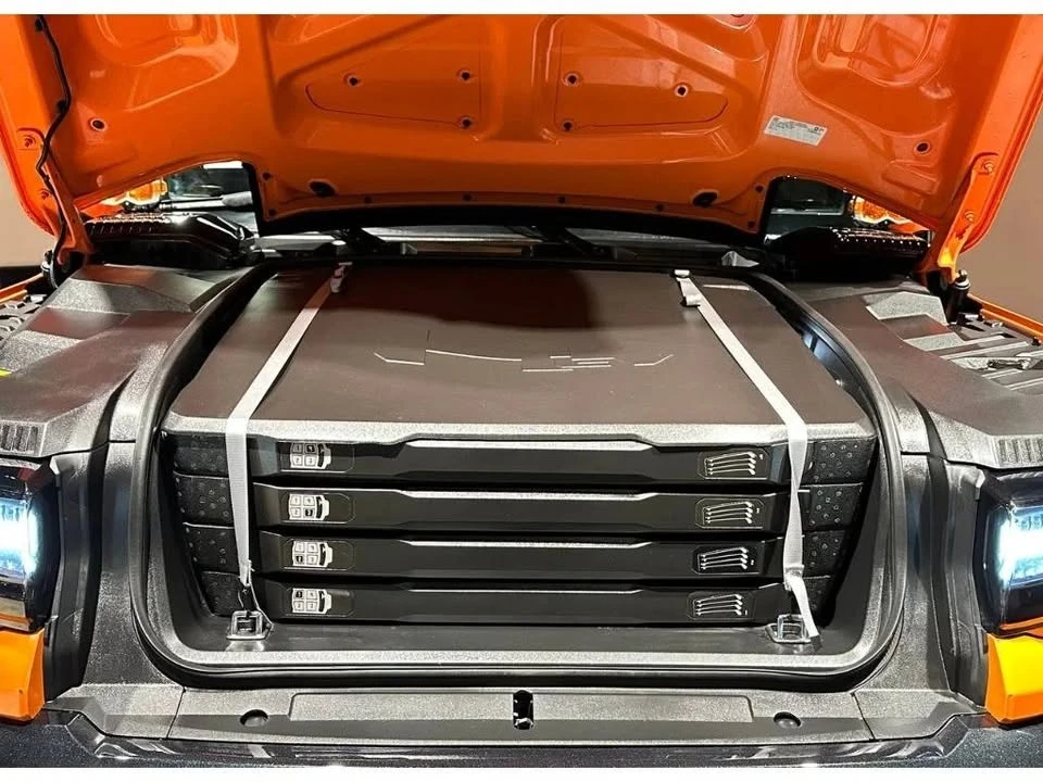 2024 GMC Hummer EV - Image 3 of 17