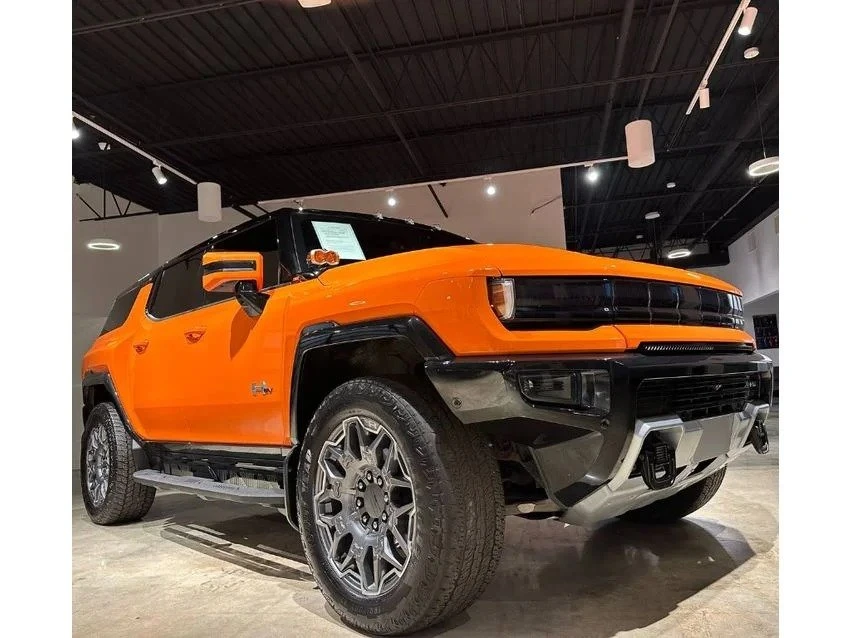 2024 GMC Hummer EV - Image 4 of 17