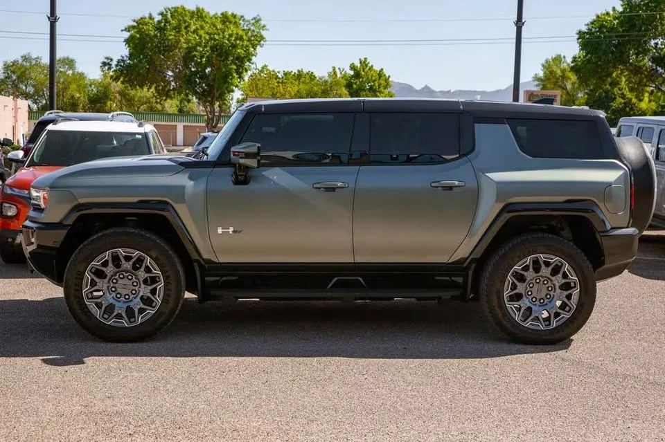 2024 GMC Hummer EV - Image 3 of 19