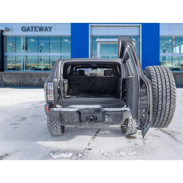 2024 GMC Hummer EV - Image 9 of 20