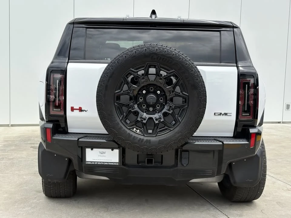 2024 GMC Hummer EV - Image 5 of 9