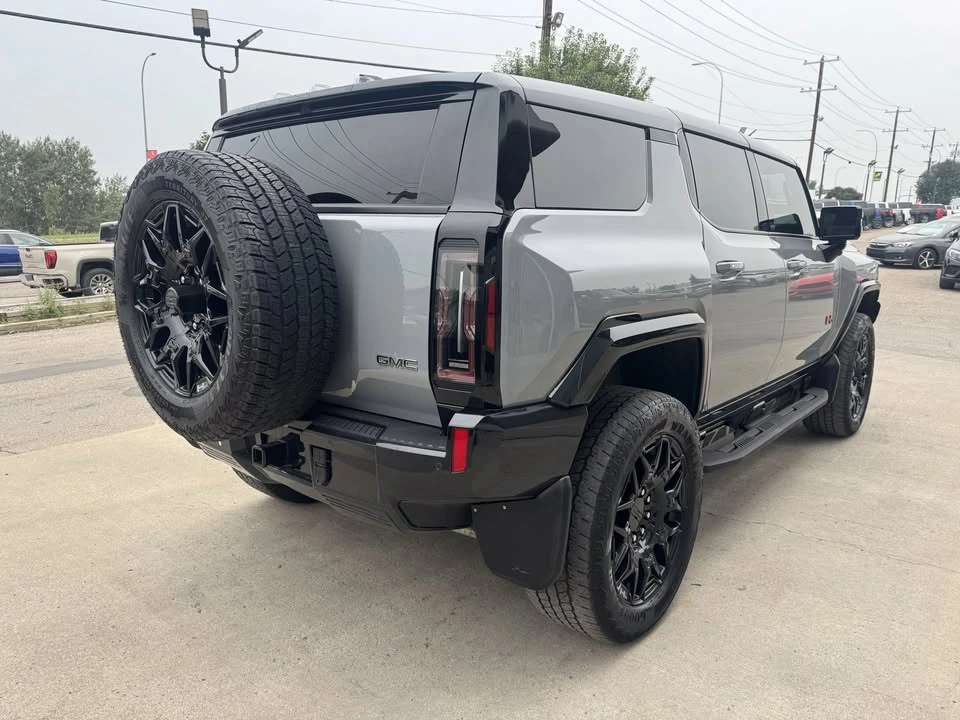 2024 GMC Hummer EV - Image 6 of 15