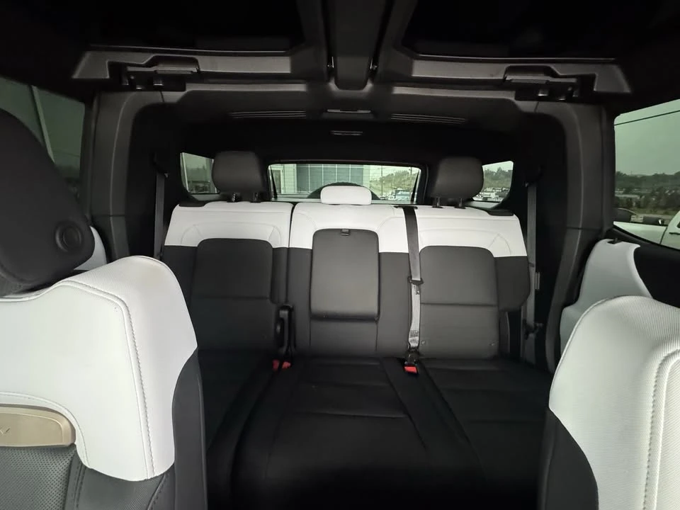 2024 GMC Hummer EV - Image 15 of 15