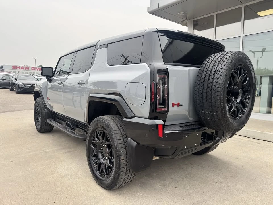2024 GMC Hummer EV - Image 4 of 15