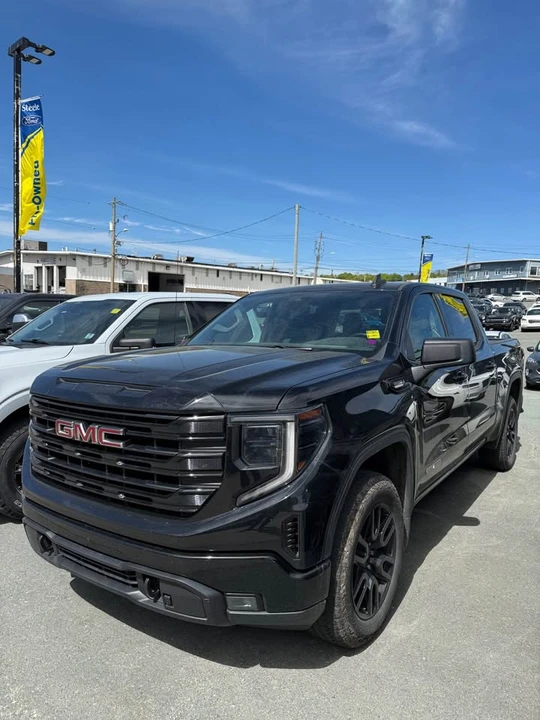 2024 GMC Sierra 5th Gen - Image 3 of 11