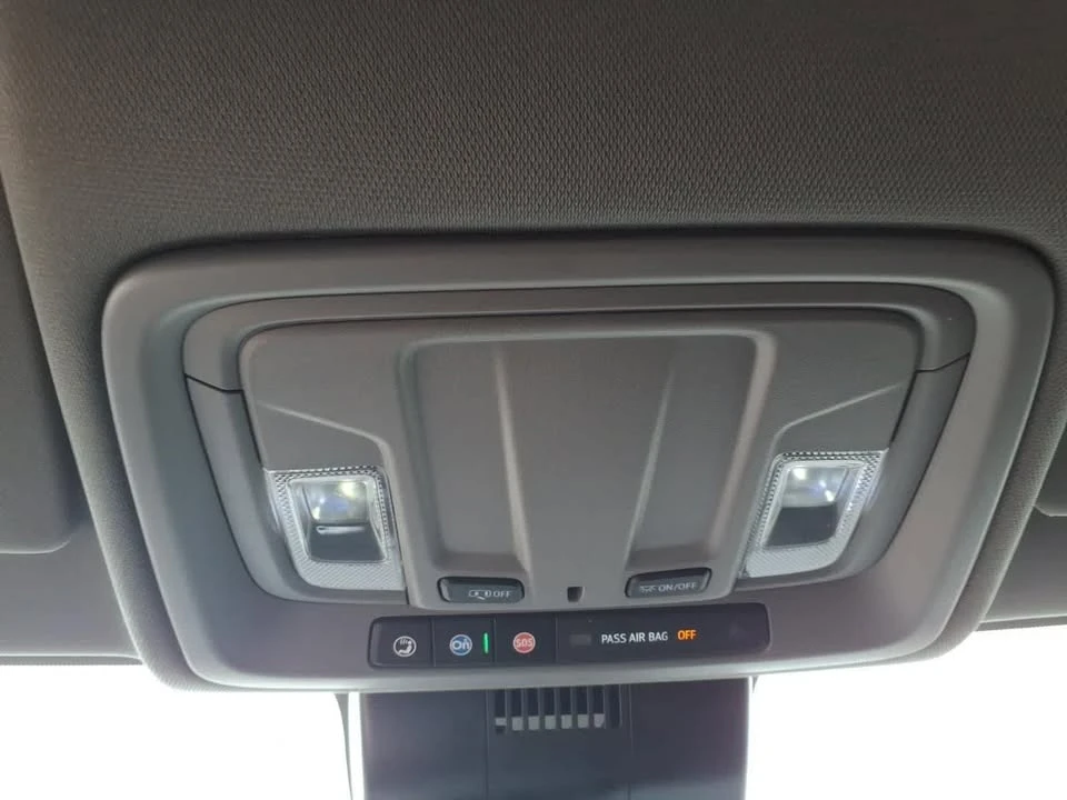 2024 GMC Sierra 5th Gen - Image 8 of 10