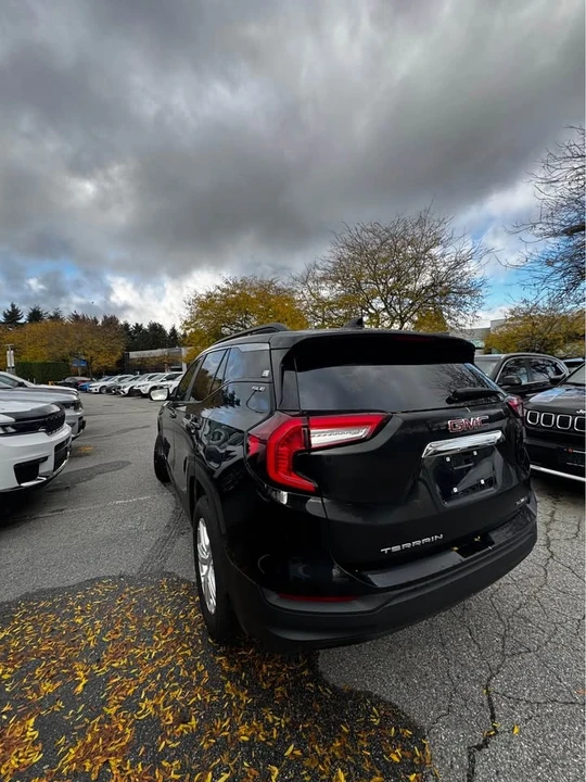 2024 GMC Terrain - Image 3 of 7