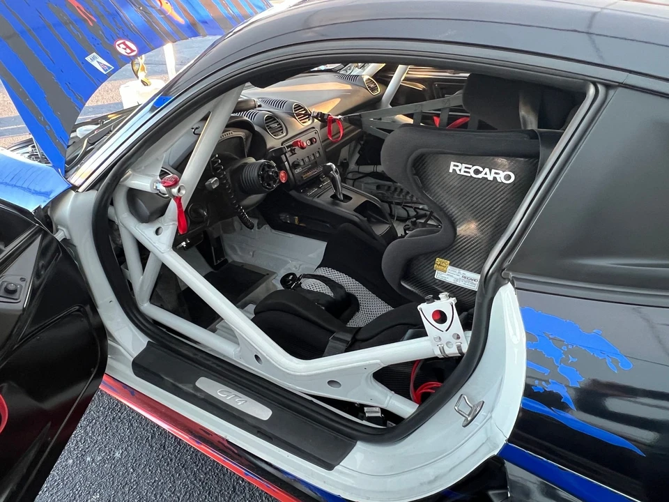 2024 Porsche 718 Cayman GT4 RS Clubsport - Image 10 of 24